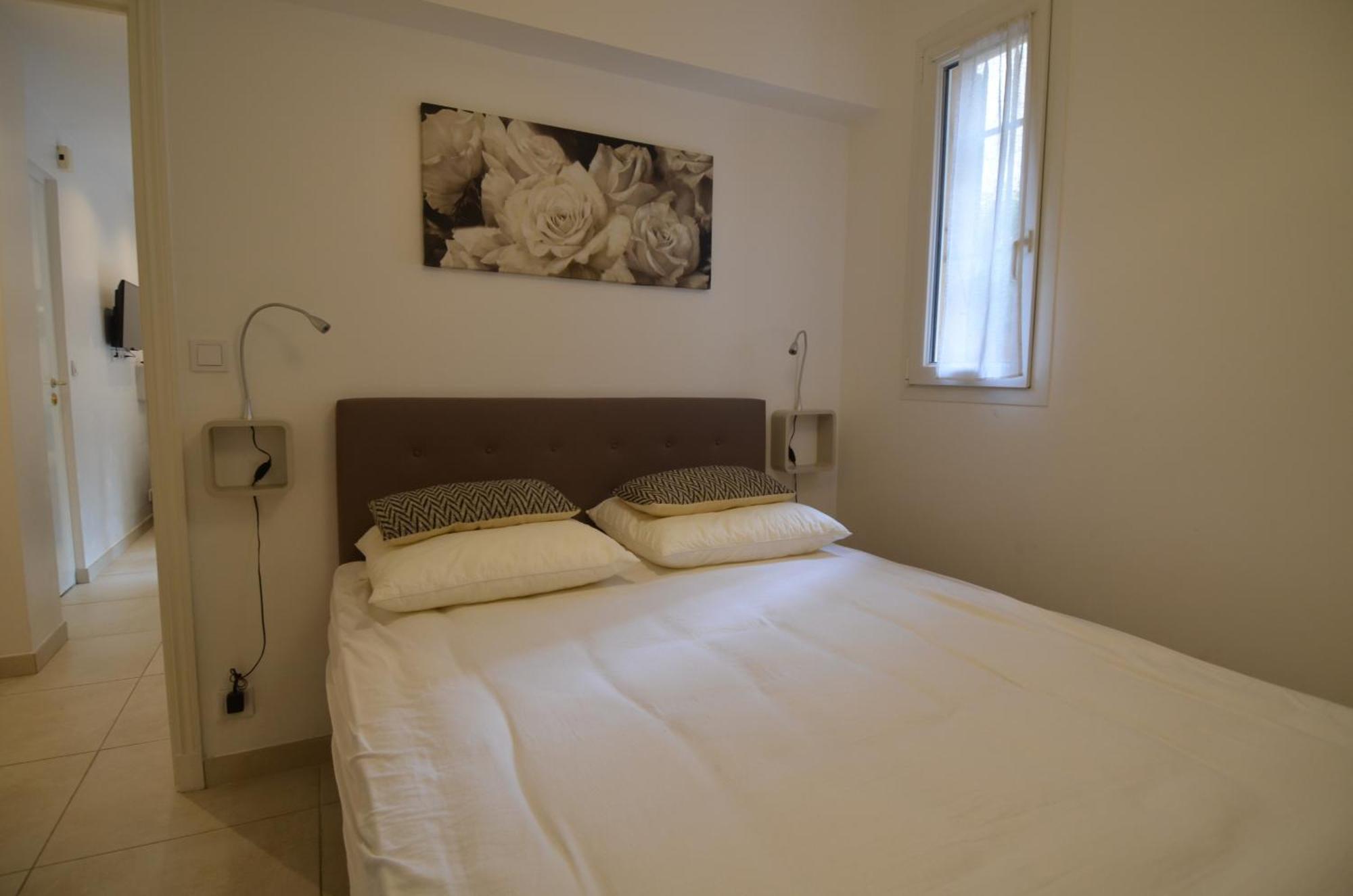 Appartement 4 personnes grande terrasse dans le Carré d Or à Niza Exterior foto